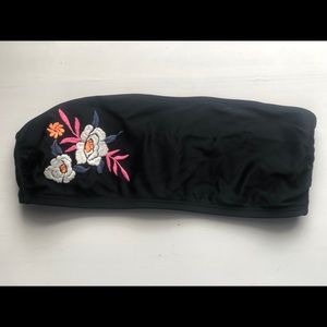 ONLY Strapless Blsck Bathing Suit Top